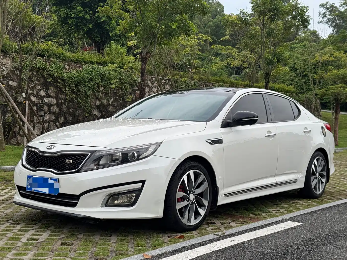 Фото 1 - Kia K5
