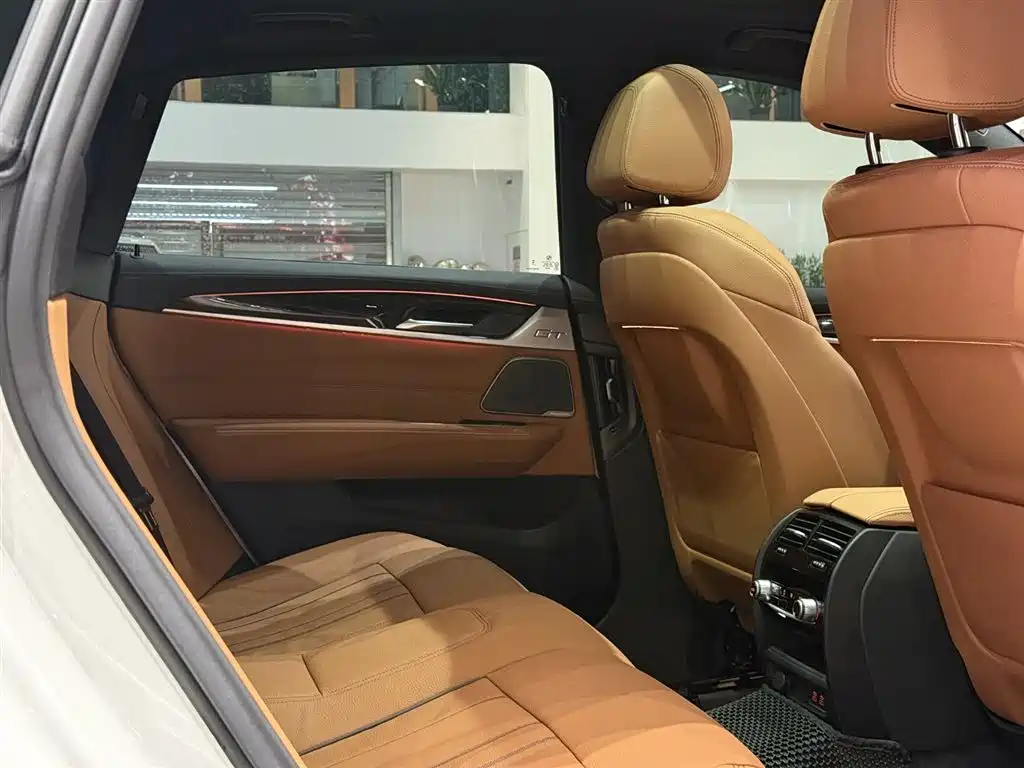 BMW 6 Series GT 2022 Model 630i M Sport Package фото 23