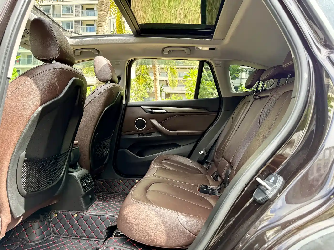 Photo 6 - BMW X1