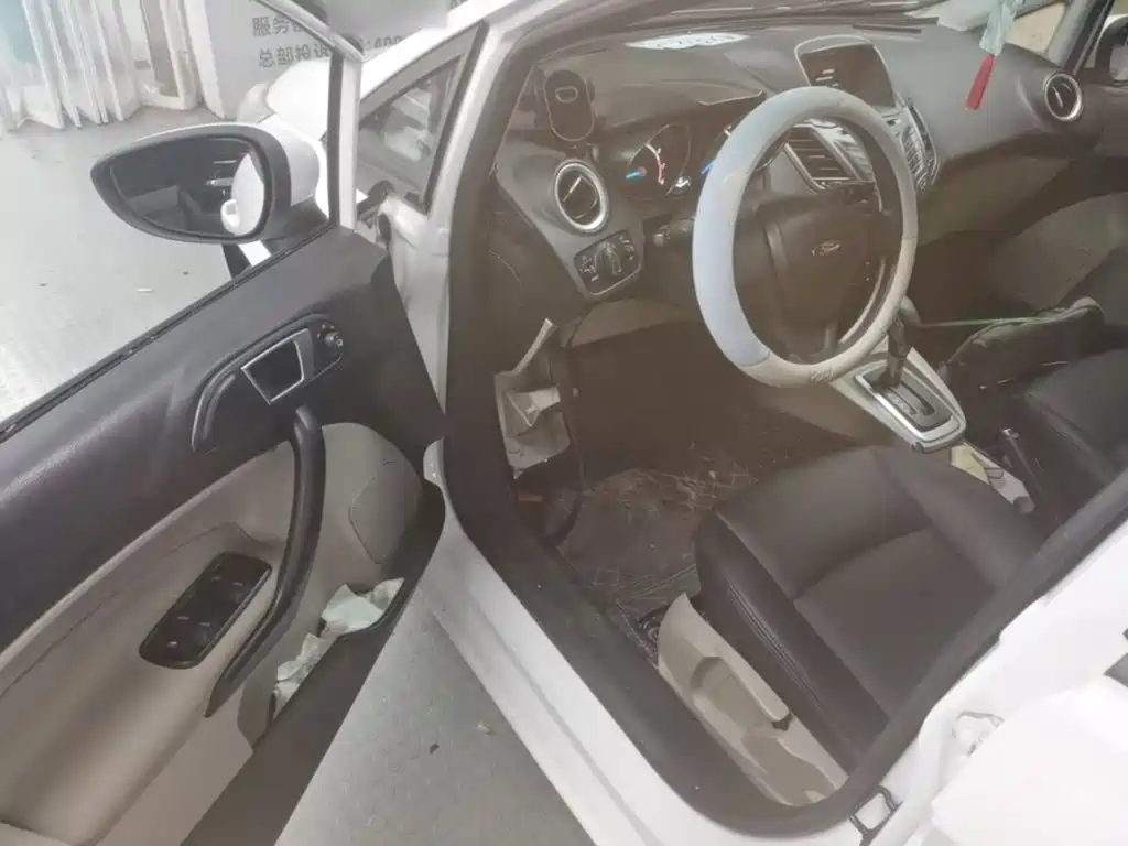 Ford Fiesta 2015 2013 Sedan 1.5L Automatic Fashion