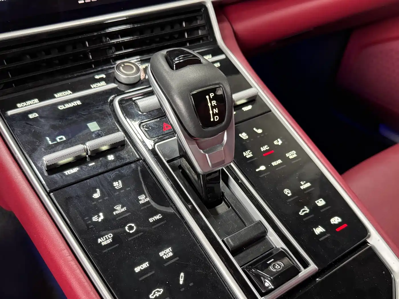 Porsche Panamera 2014 Panamera 3.0T фото 7