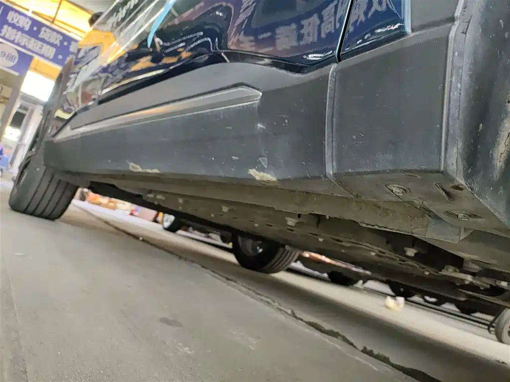 Geely Galaxy Galaxy L7 2025 EM-i 115km Explorer+ Edition фото 17