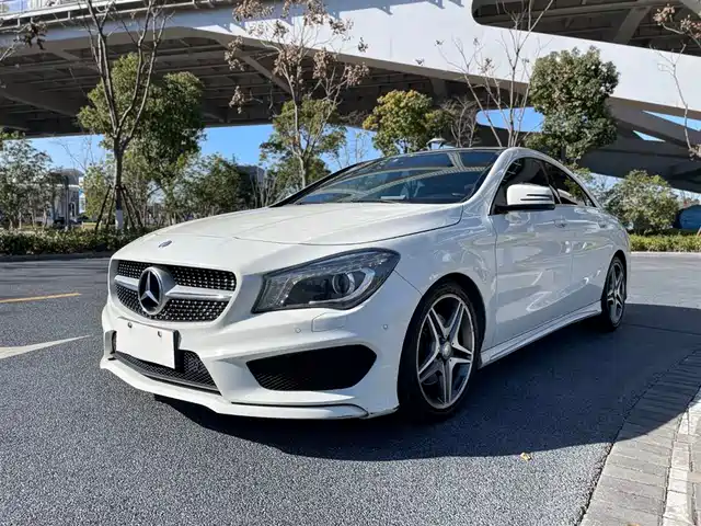 MERCEDES-BENZ CLA
