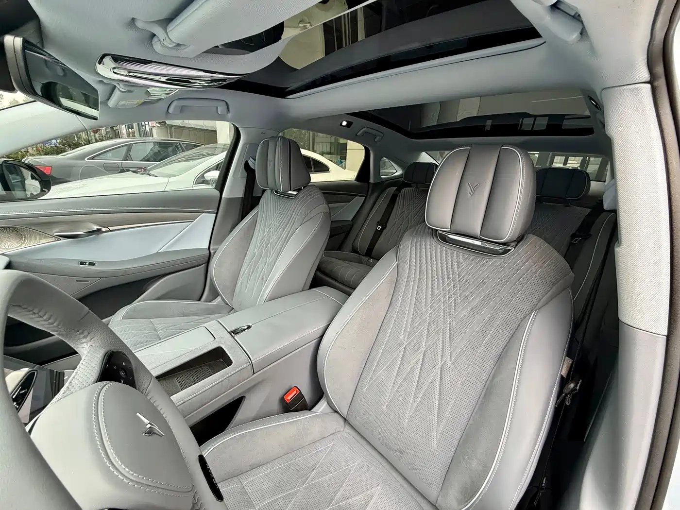 Voyah Passion 2025 2023 4WD Flagship Edition