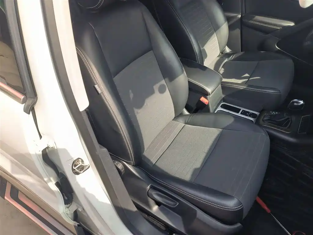 Volkswagen Tiguan 2016 280TSI Automatic 2WD Silk Road Fashion Edition фото 25