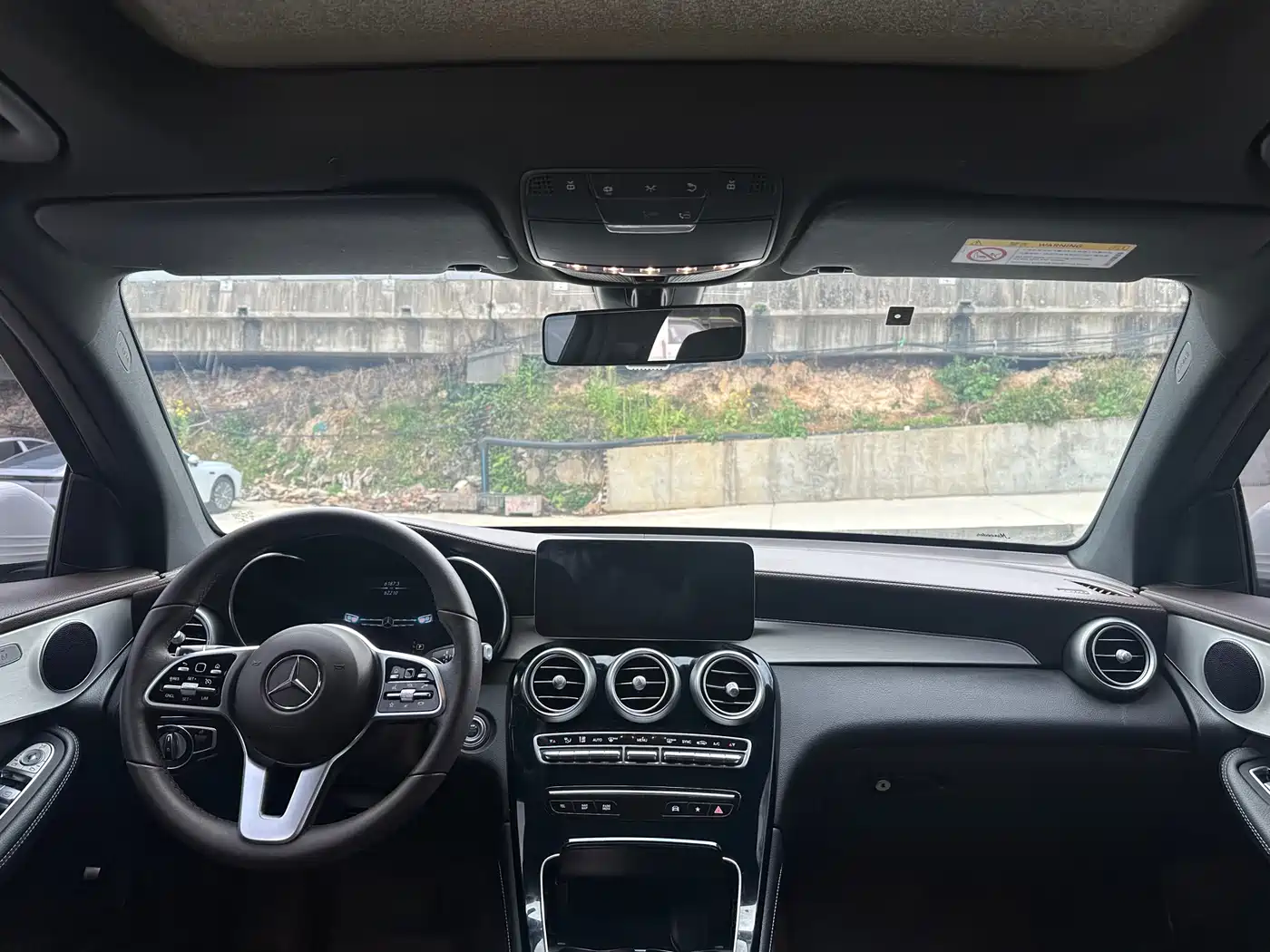 Mercedes-Benz GLC 2022 Model GLC 260 L 4MATIC Dynamic Edition фото 6