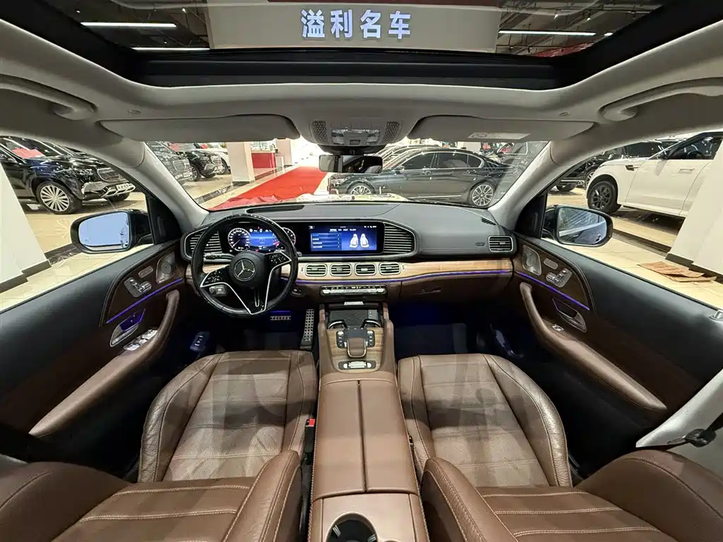 Mercedes-Benz GLS 2024 Model GLS 450 4MATIC Luxury фото 25
