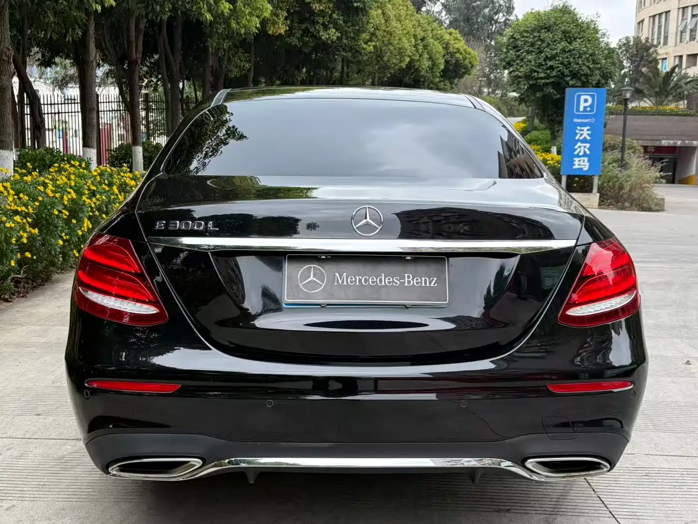 Mercedes-Benz E-Class 2017 E 300 L Luxury фото 6