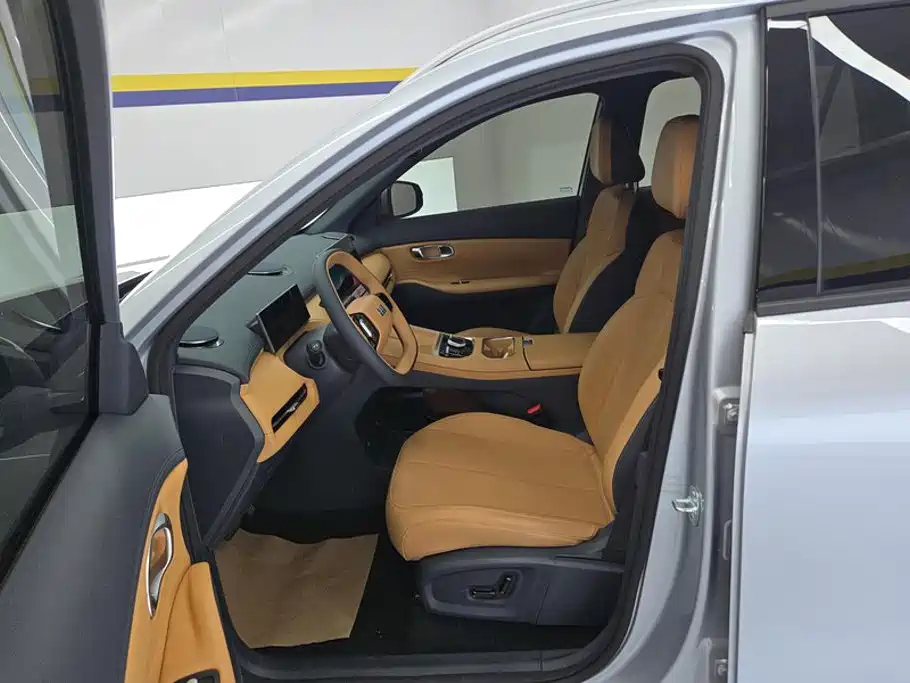 Geely Galaxy Galaxy Starship 7 EM-i 2025 2025 Model 55km Voyage Edition