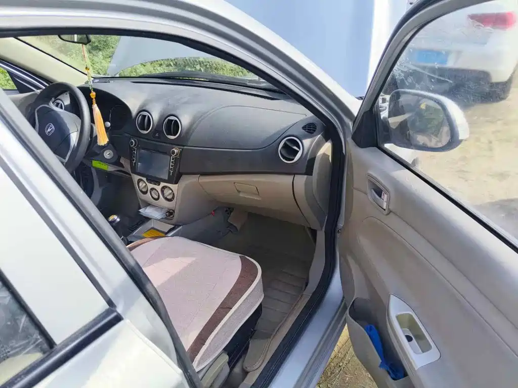 Changan Yuexiang V3 2014 2012 1.3L Manual Comfort China IV