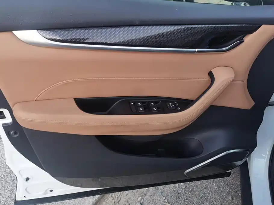 Zhonghua V7 2018 2018 280T DCT Flagship 7-seater