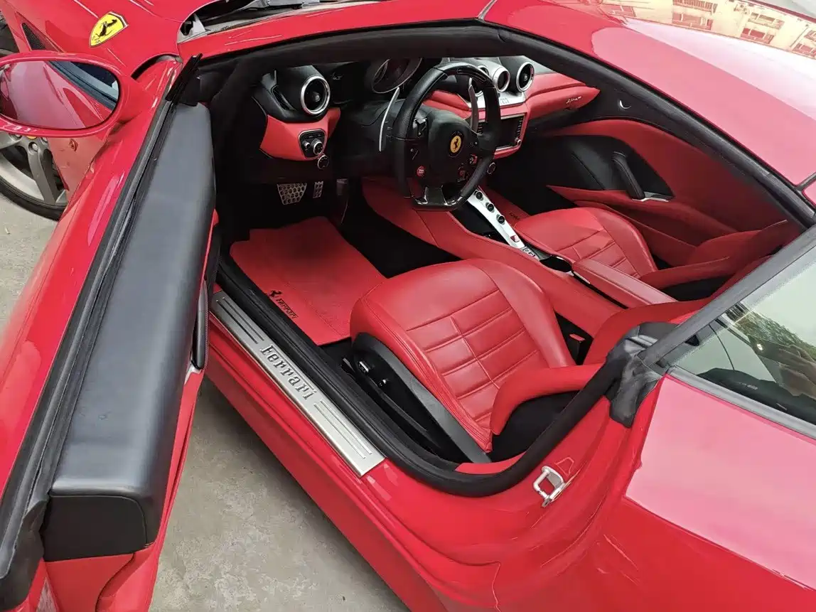 Ferrari California T 2015 2015 3.9T Standard