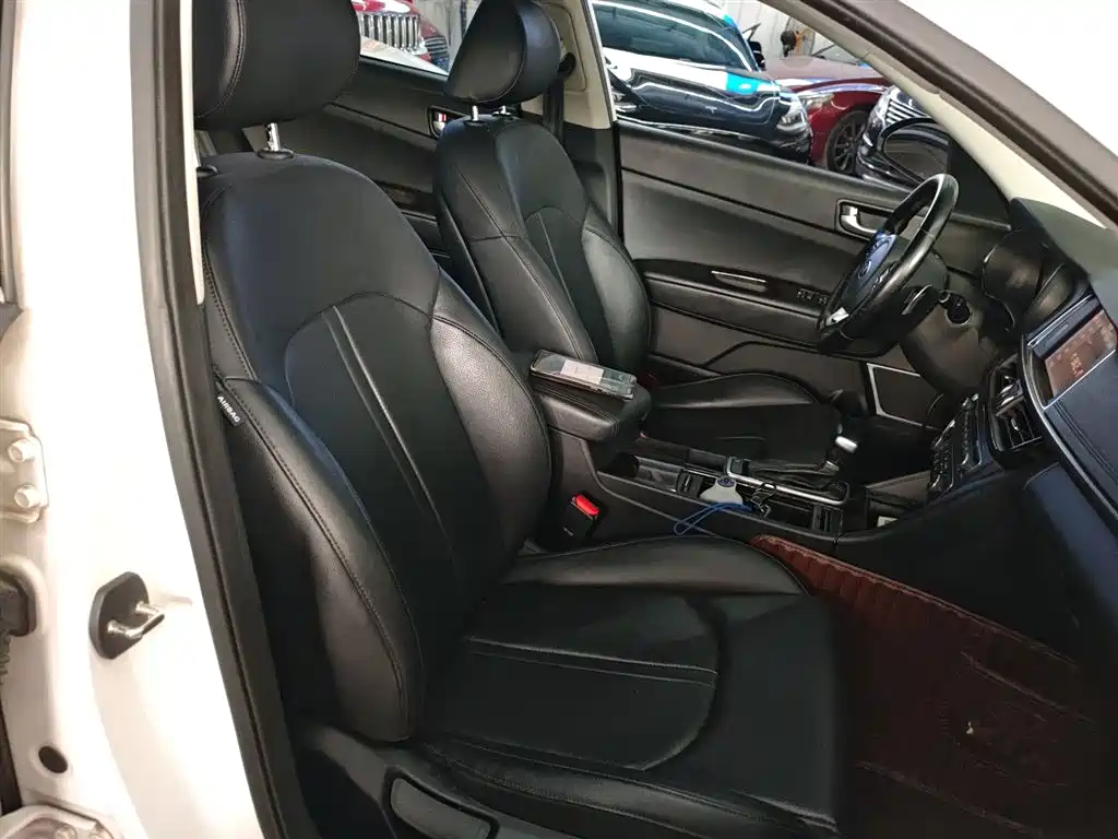 Kia K5 2016 1.6T Automatic LUX фото 25