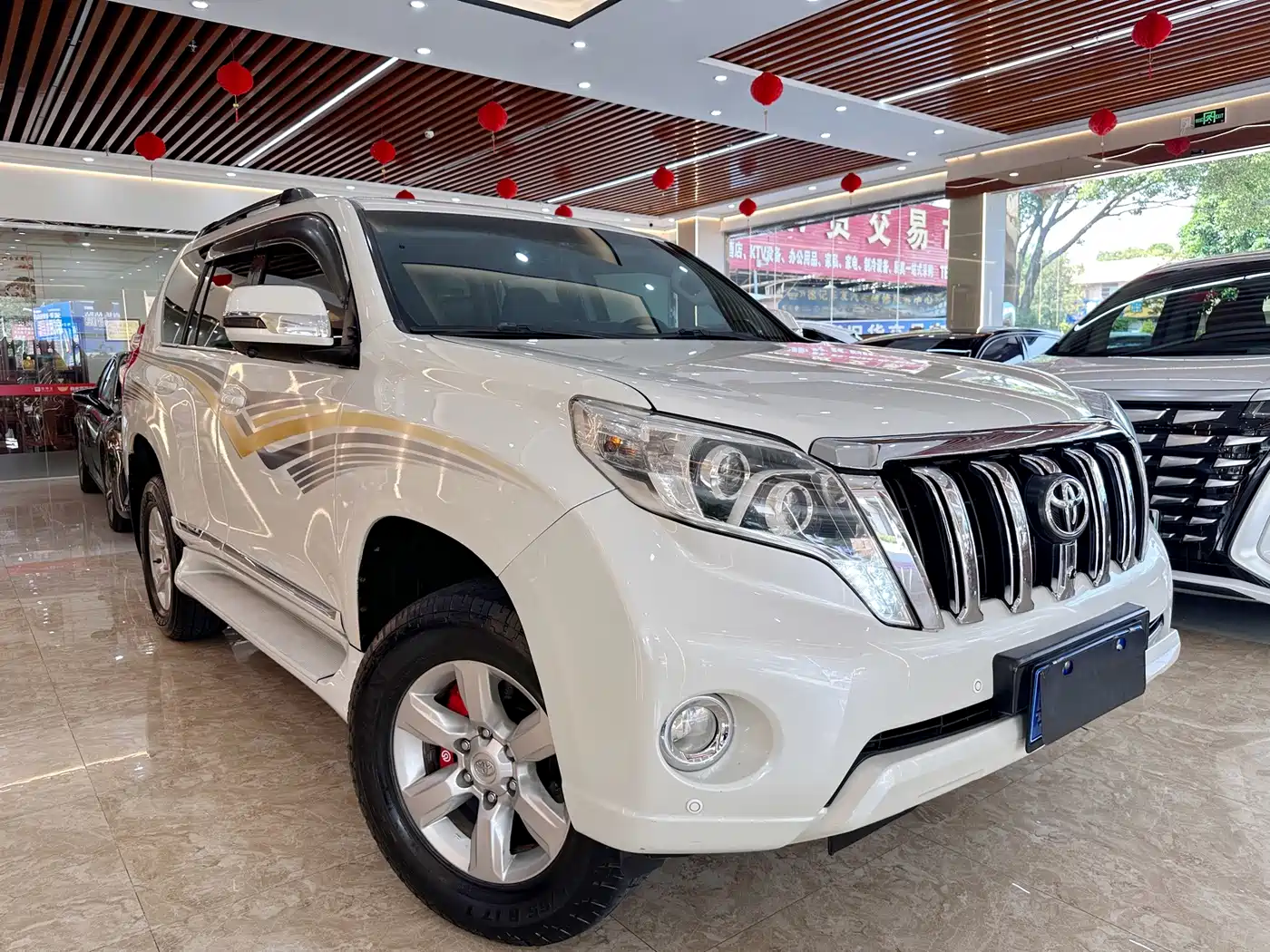 Фото 3 - Toyota Prado