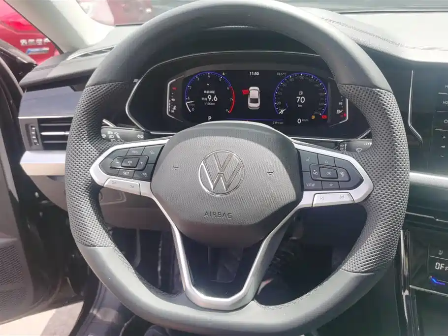 Volkswagen Passat 2025 Outstanding 380TSI Starlight Dragon Glory Edition фото 15