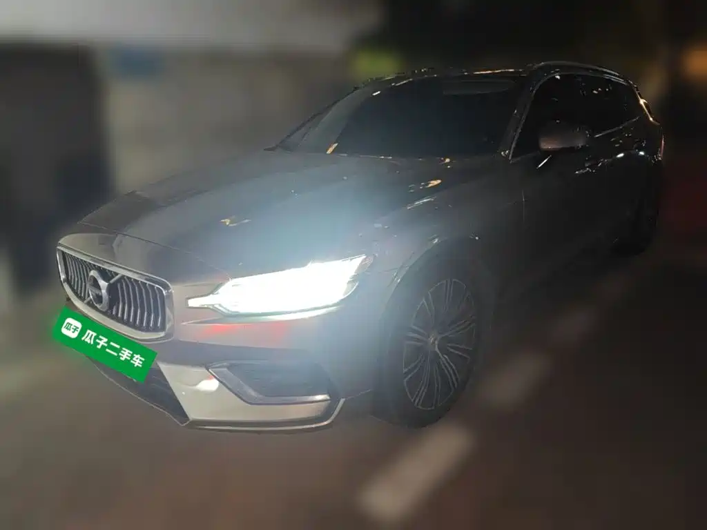 2020 Volvo V60