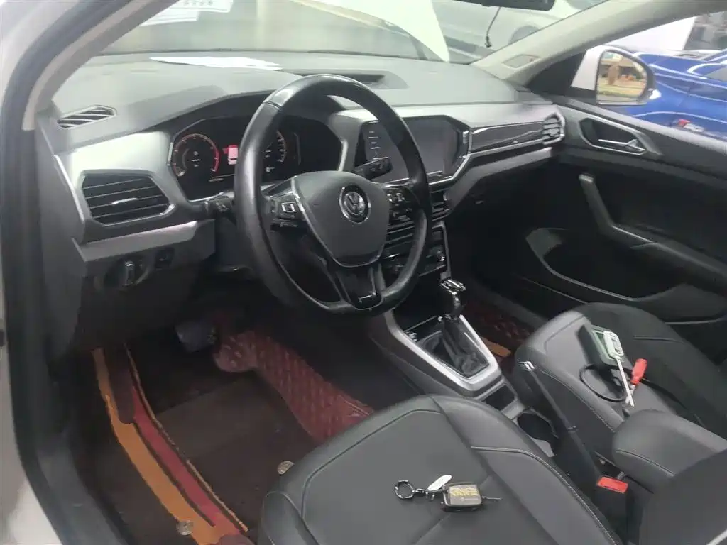 Volkswagen T-Cross 2019 280TSI DSG Luxury Edition фото 10