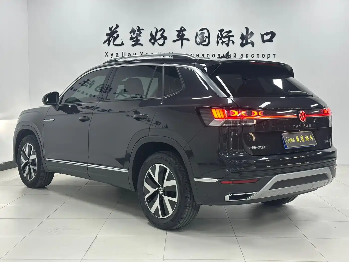 Volkswagen Tayron 2023 280TSI 2WD Luxury Plus Advanced Edition фото 5