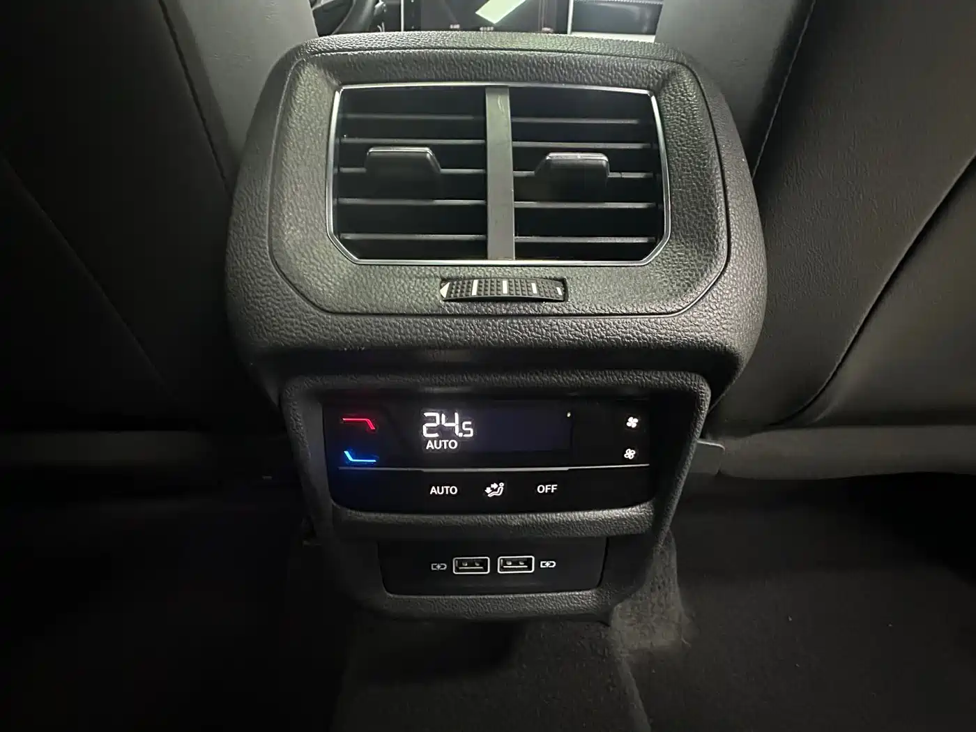 Volkswagen Tayron 2023 280TSI 2WD Luxury Plus Advanced Edition фото 16
