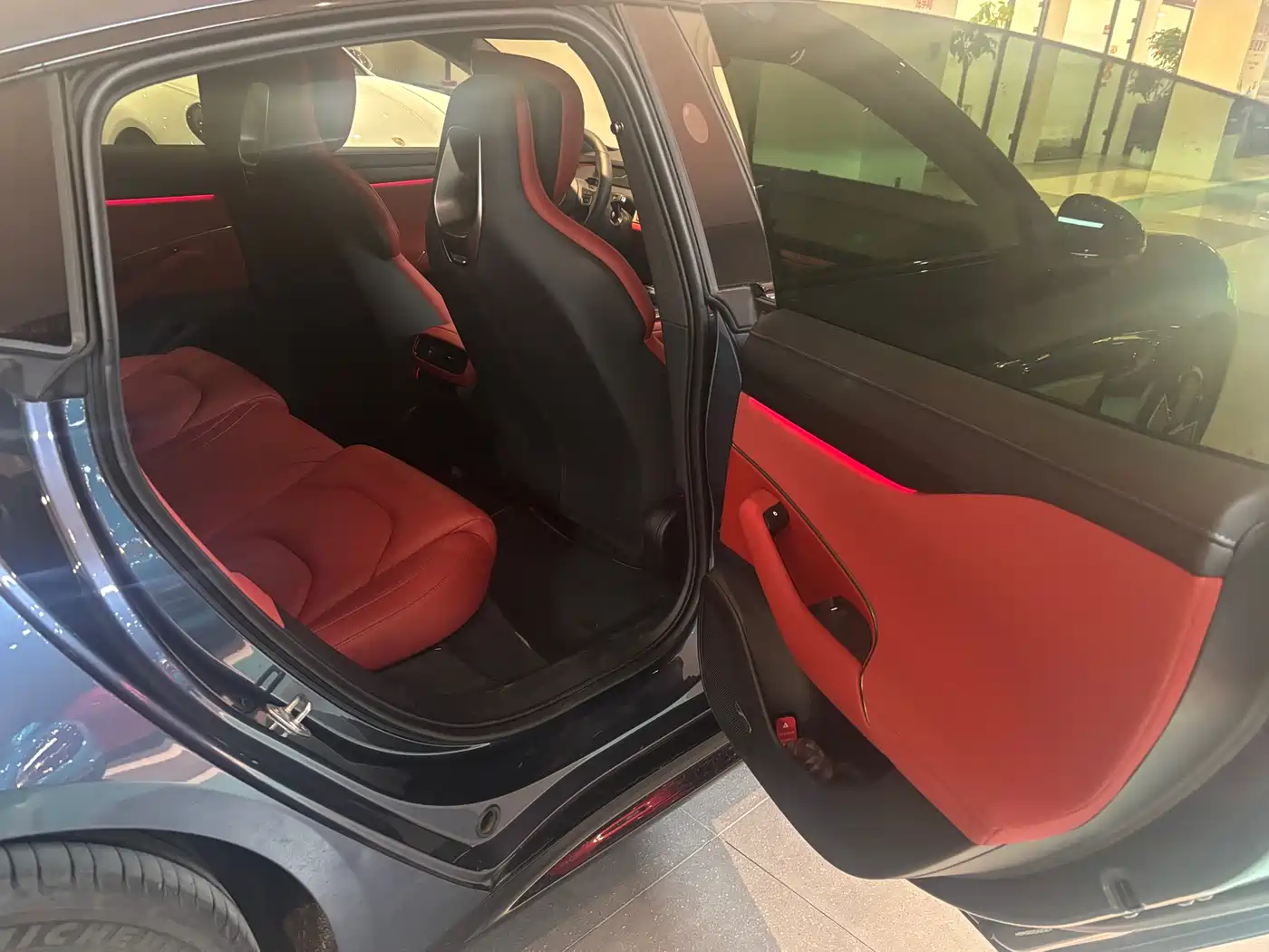 XIAOMI CAR XIAOMI SU7