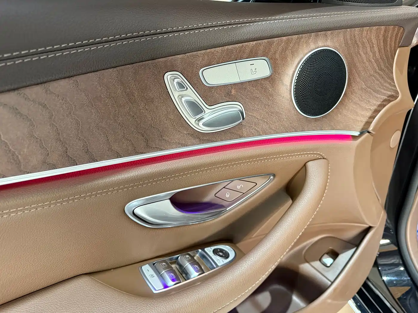Mercedes-Benz E-Class 2022 Facelift E 260 L фото 10