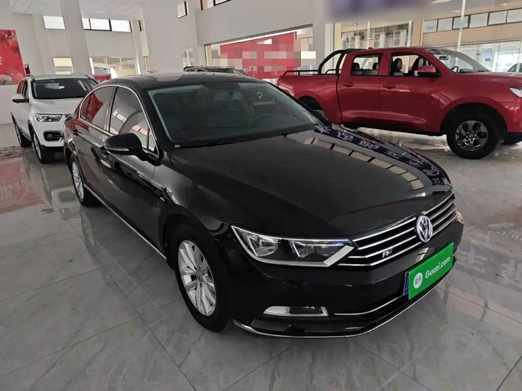 Volkswagen Magotan 2018 280TSI DSG Premium фото 4