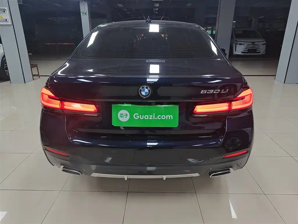 BMW 5 Series 2022 Facelift 530Li Leading M Sport Package фото 4