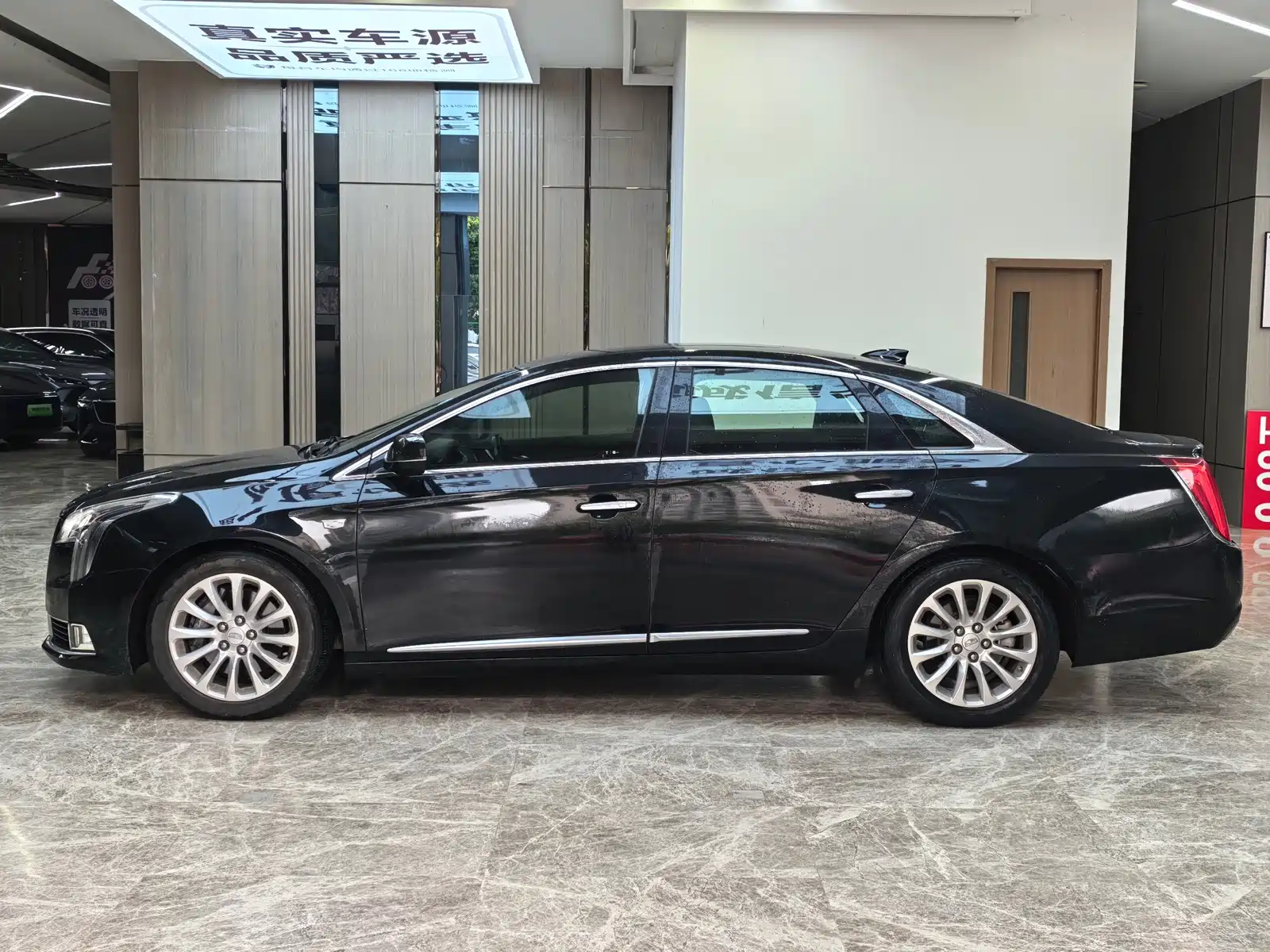 Photo 4 - Cadillac XTS