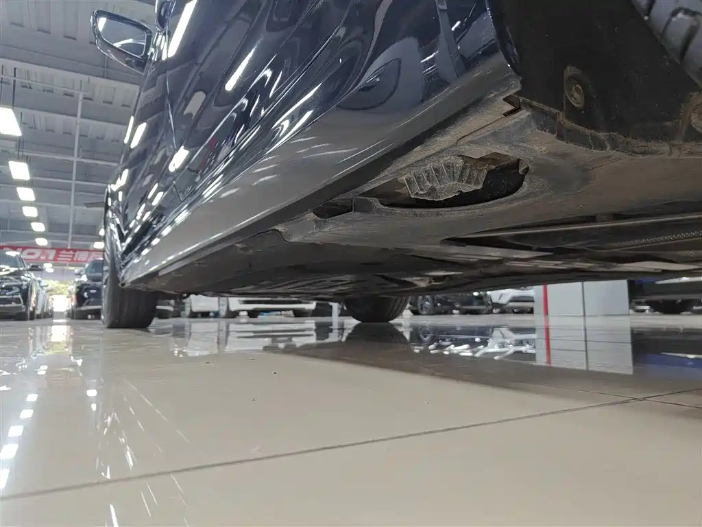 BMW 5 Series 2022 Facelift 530Li Leading M Sport Package фото 21