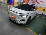Фото 2 - XPeng X9