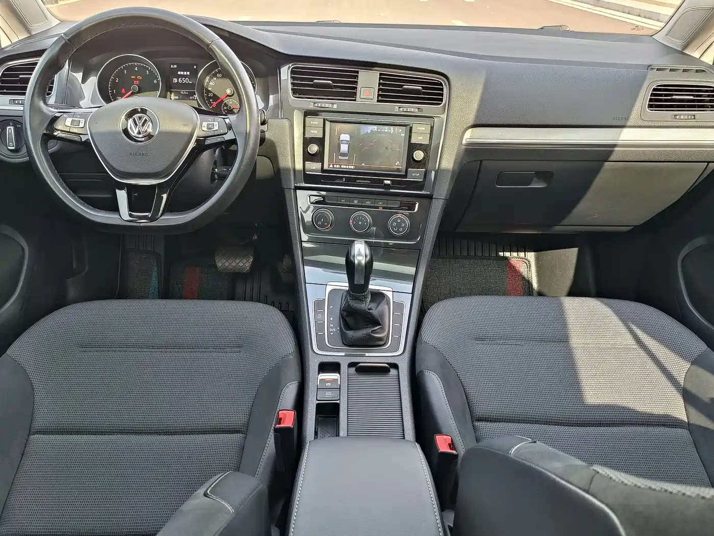 Volkswagen Golf 2018 230TSI Automatic Comfort фото 13