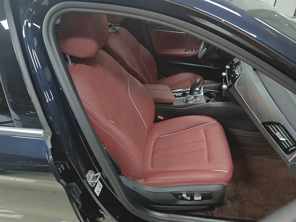 BMW 5 Series 2022 Facelift 530Li Leading M Sport Package фото 20