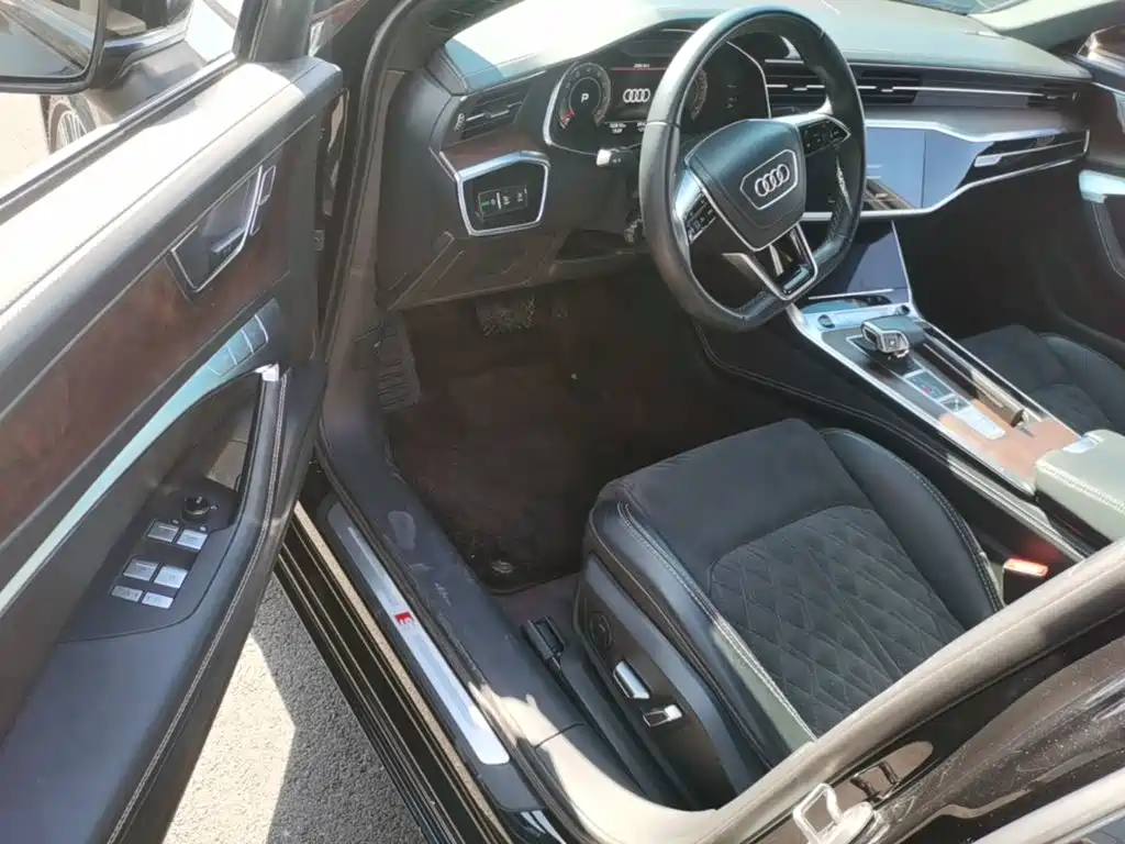 Photo 16 - Audi A6L