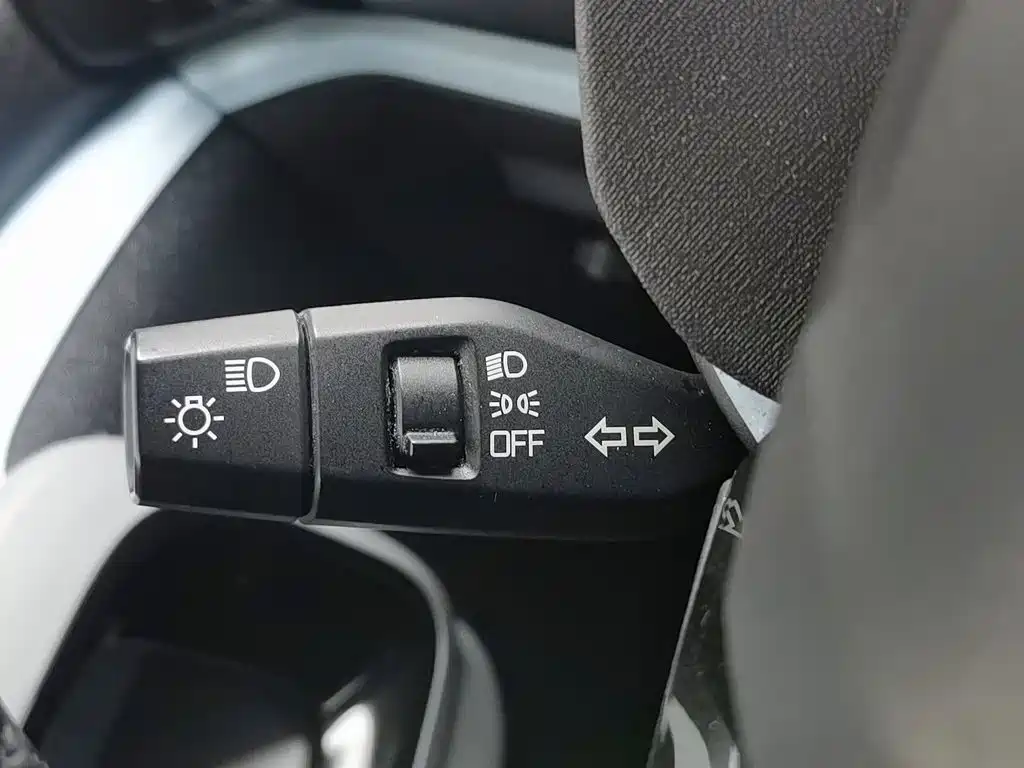 Baojun E300 2020 2020 Stellar Smart Fun Edition