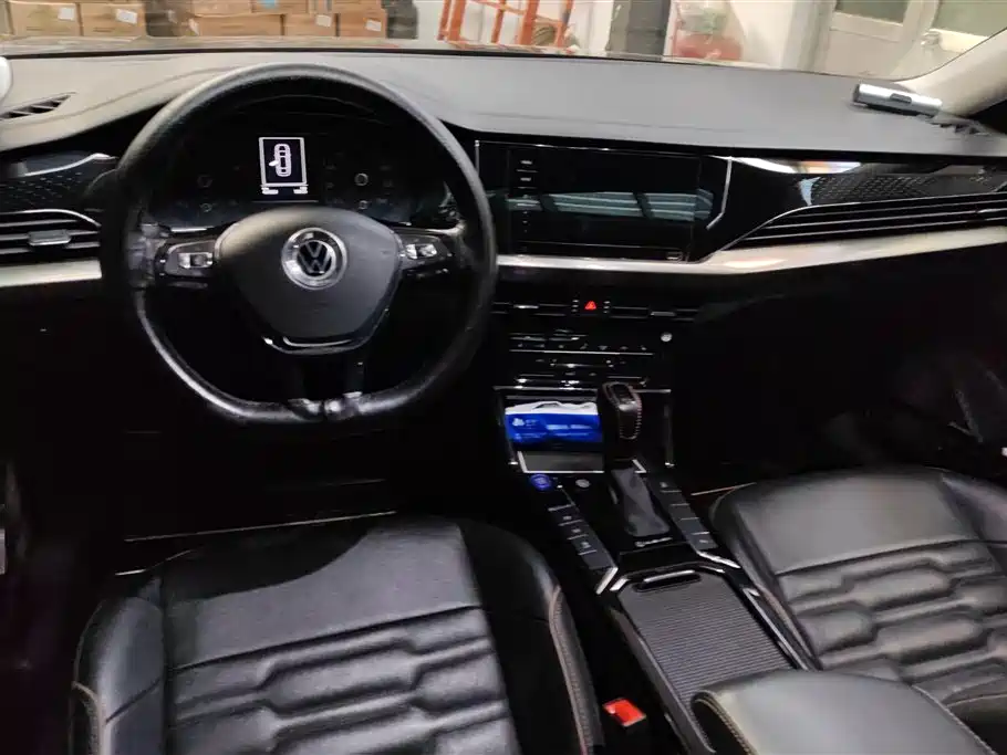 Volkswagen Passat 2020 330TSI Elite Edition China VI фото 12