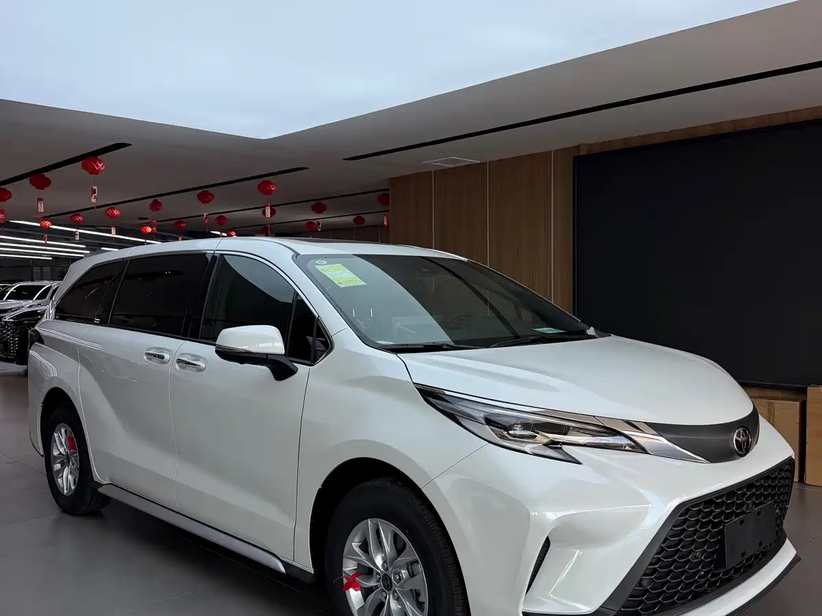 2026 Toyota Granvia