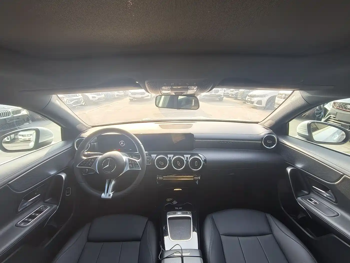 Mercedes-Benz A-Class 2023 A 180 L фото 6