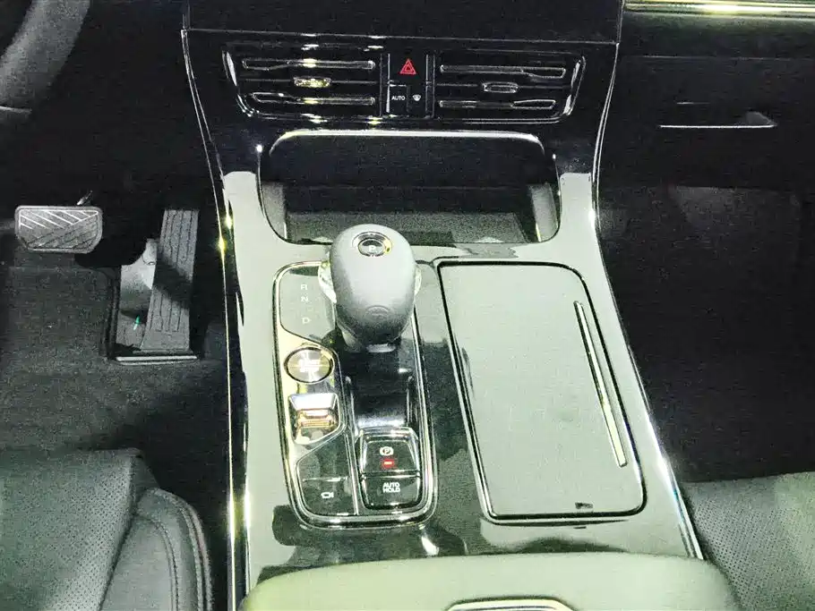 GAC Trumpchi Trumpchi M8 2023 Model Master Series 400T Ultimate Edition фото 15