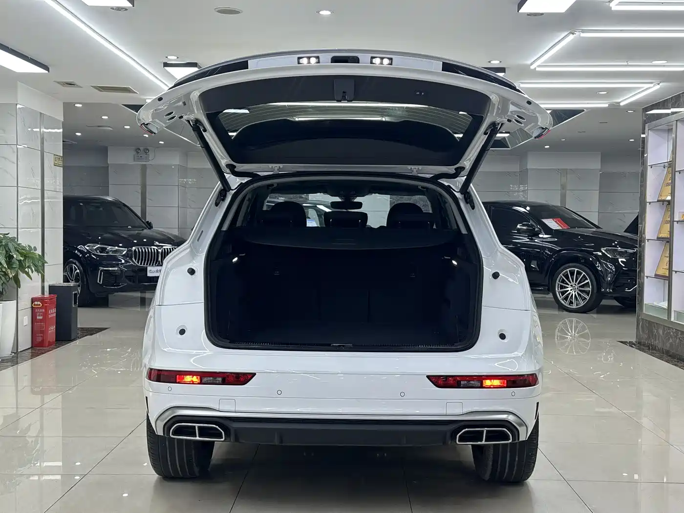 Audi Q5L 2022 40T Luxury Dynamic фото 7