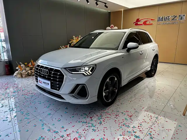 Audi Q3 2019 35 TFSI Fashion Sport — фото 1