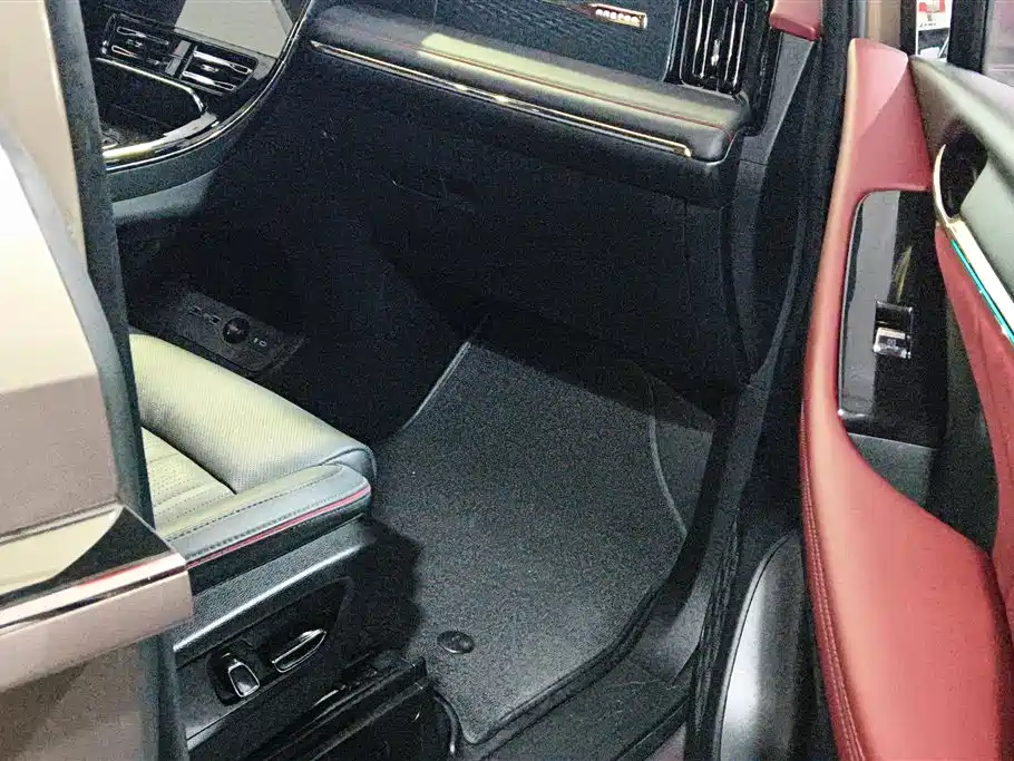 GAC Trumpchi Trumpchi M8 2023 Model Master Series 400T Ultimate Edition фото 7