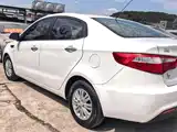 Photo 4 - Kia K2