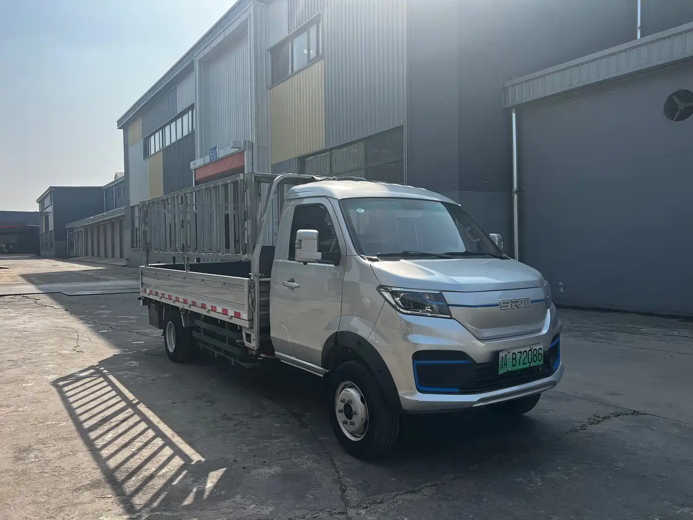 SRM XINYUAN XINYUAN T5L EV