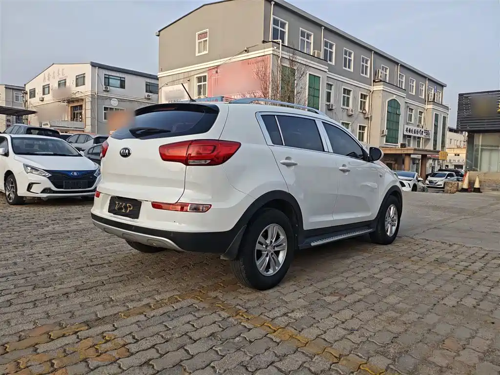 Kia Sportage 2016 2.0L Automatic 2WD GL фото 15
