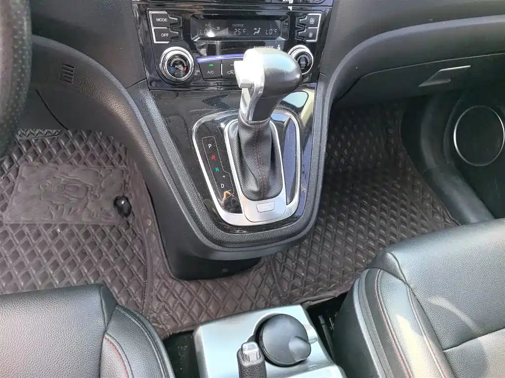 Haval H6 2017 Classic 1.5T Automatic 2WD Elite фото 15
