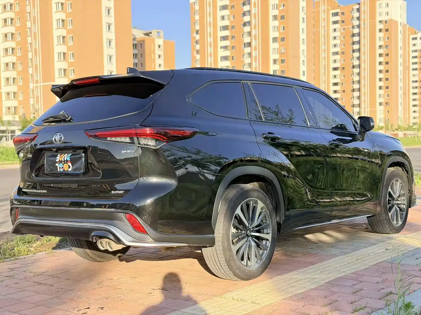 Toyota Crown Kluger 2024 2.5L HEV 4WD Premium Edition фото 7