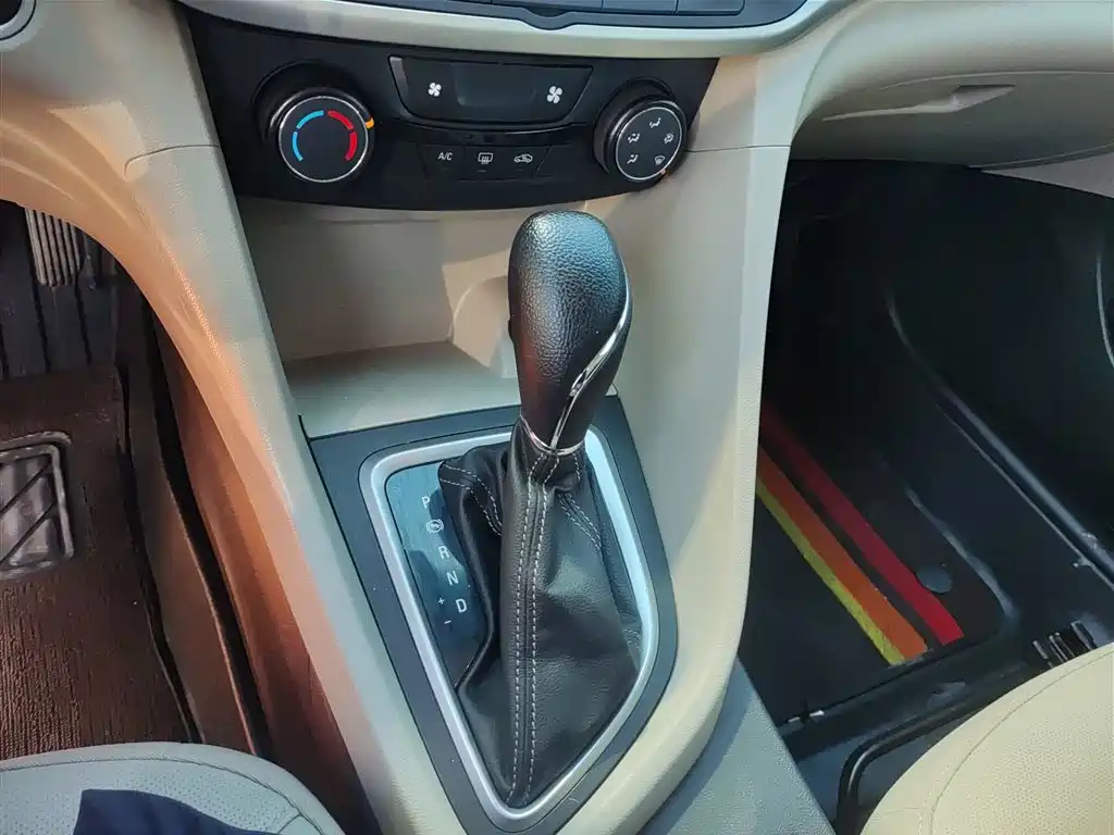 Buick Excelle 2021 Exemplar 1.5L Auto Elite фото 10