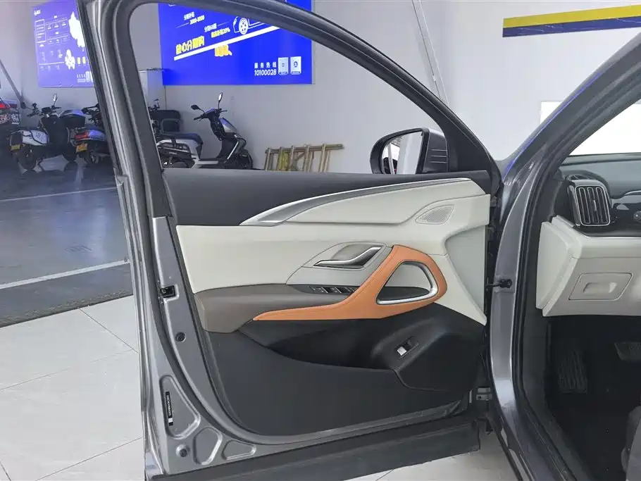 BYD Song Pro New Energy 2022 DM-i 110km Flagship Pro фото 7