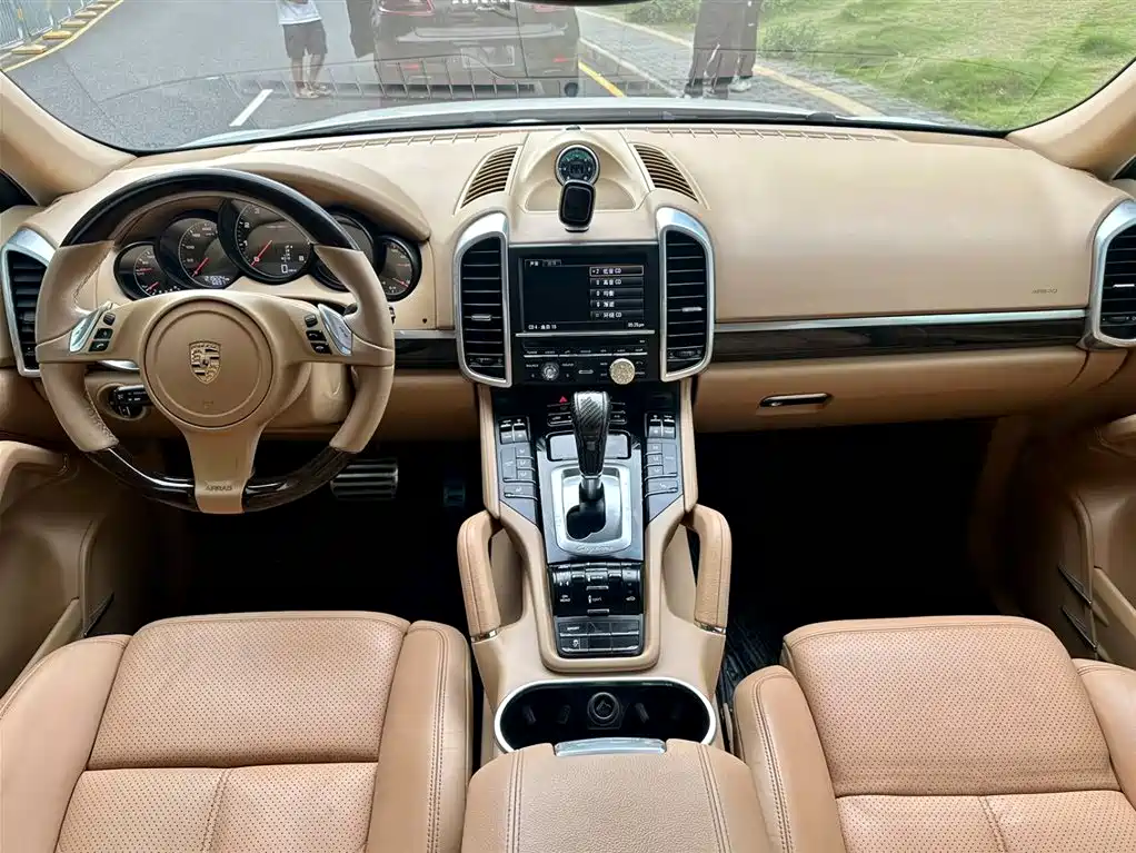 Porsche Cayenne 2011 Cayenne 3.0T фото 10