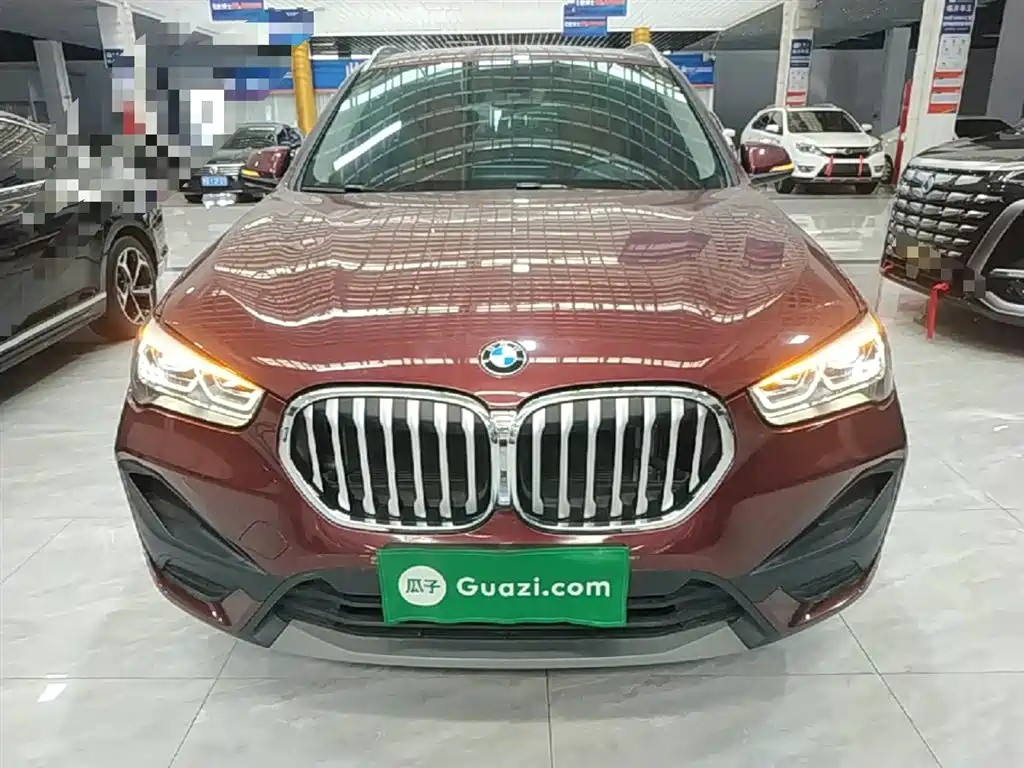 BMW X1 2021 sDrive25Li Leading фото 3